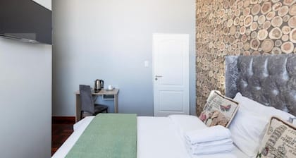 Cape Palm Royal Guesthouse