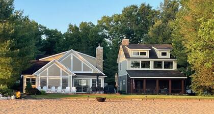 Beautiful 2 bedroom/1 Bathroom Guest House on Big Star Lake, Sleeps 4