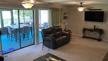 Smart TV, DVD player