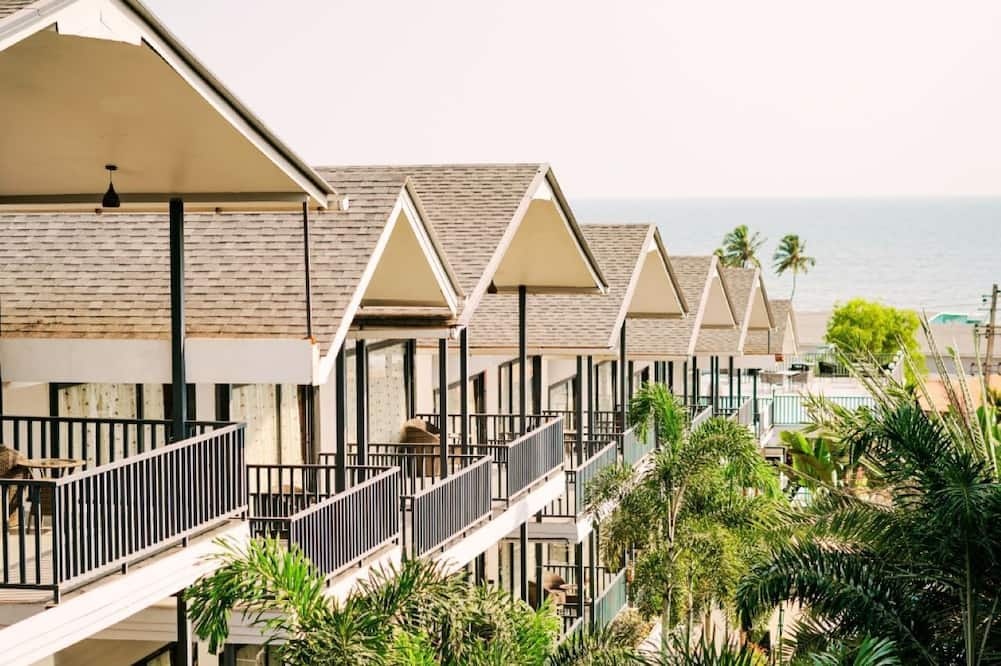 DALLAS BEACH RESORTS
