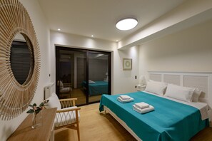 4 bedrooms, in-room safe, desk, iron/ironing board