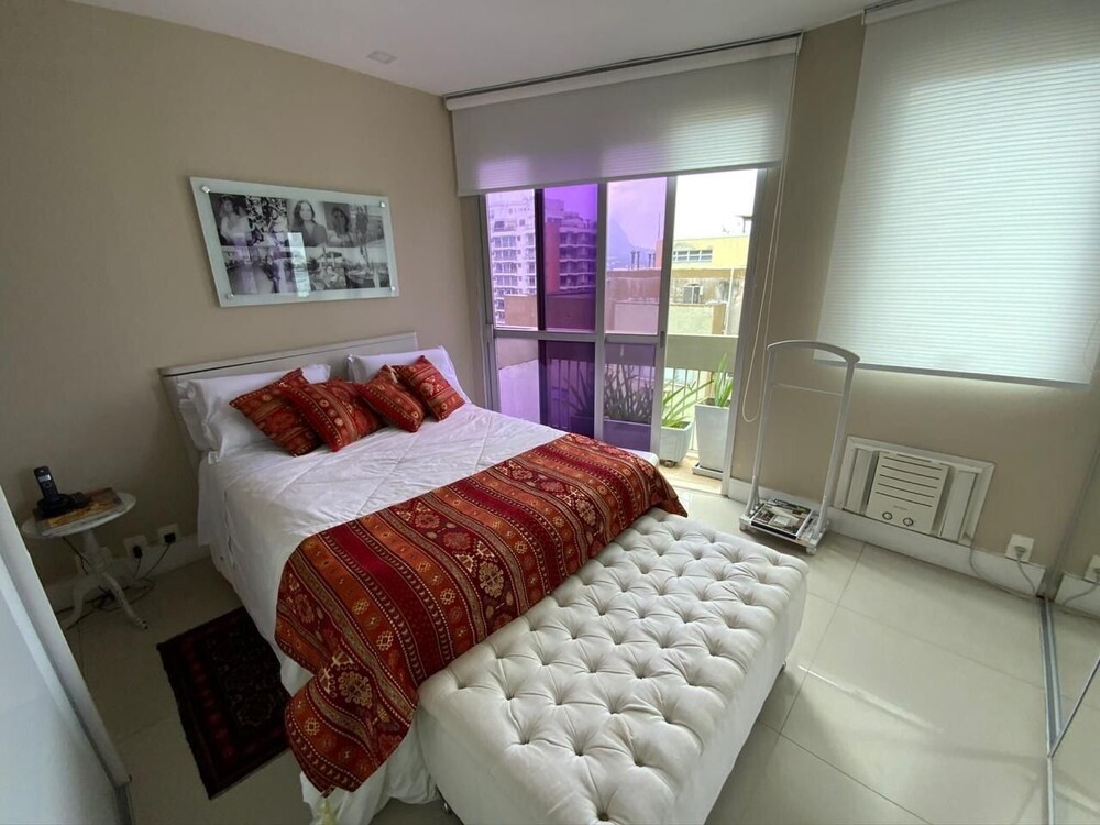 LUXOBRASIL RJ513 02 Bedroom Penthouse in Lagoa Seasonal Rent Rio de Janeiro Vrbo