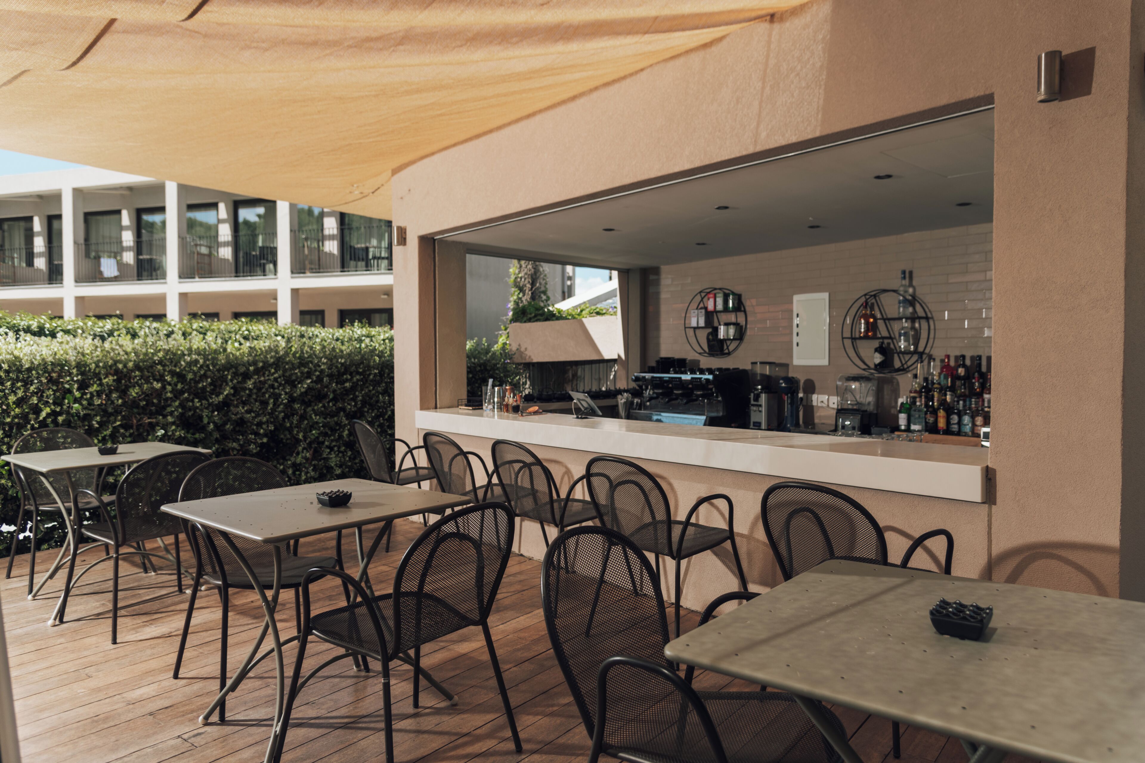 Poolside bar