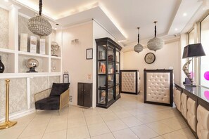 Lobby - Hotel Riviera (Paris)