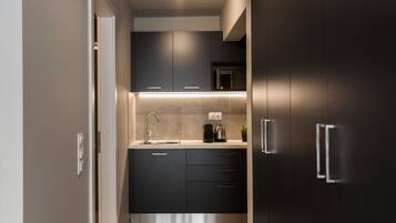 City Double Room | Private kitchen | Fridge, microwave, espresso maker, coffee/tea maker