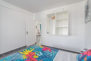 2 soverom, strykejern/-brett og wi-fi (inkludert)