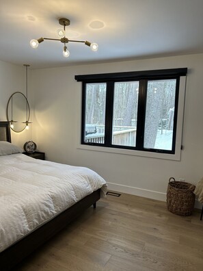 5 habitaciones, tabla de planchar con plancha y wifi gratis 