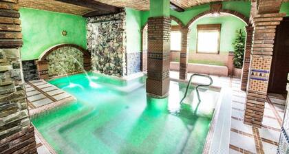 Aloj. Rural El Castillo 4 people Spa and pool