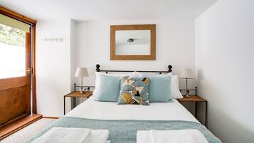 3 Schlafzimmer, Bügeleisen/Bügelbrett, Reisekinderbett, WLAN