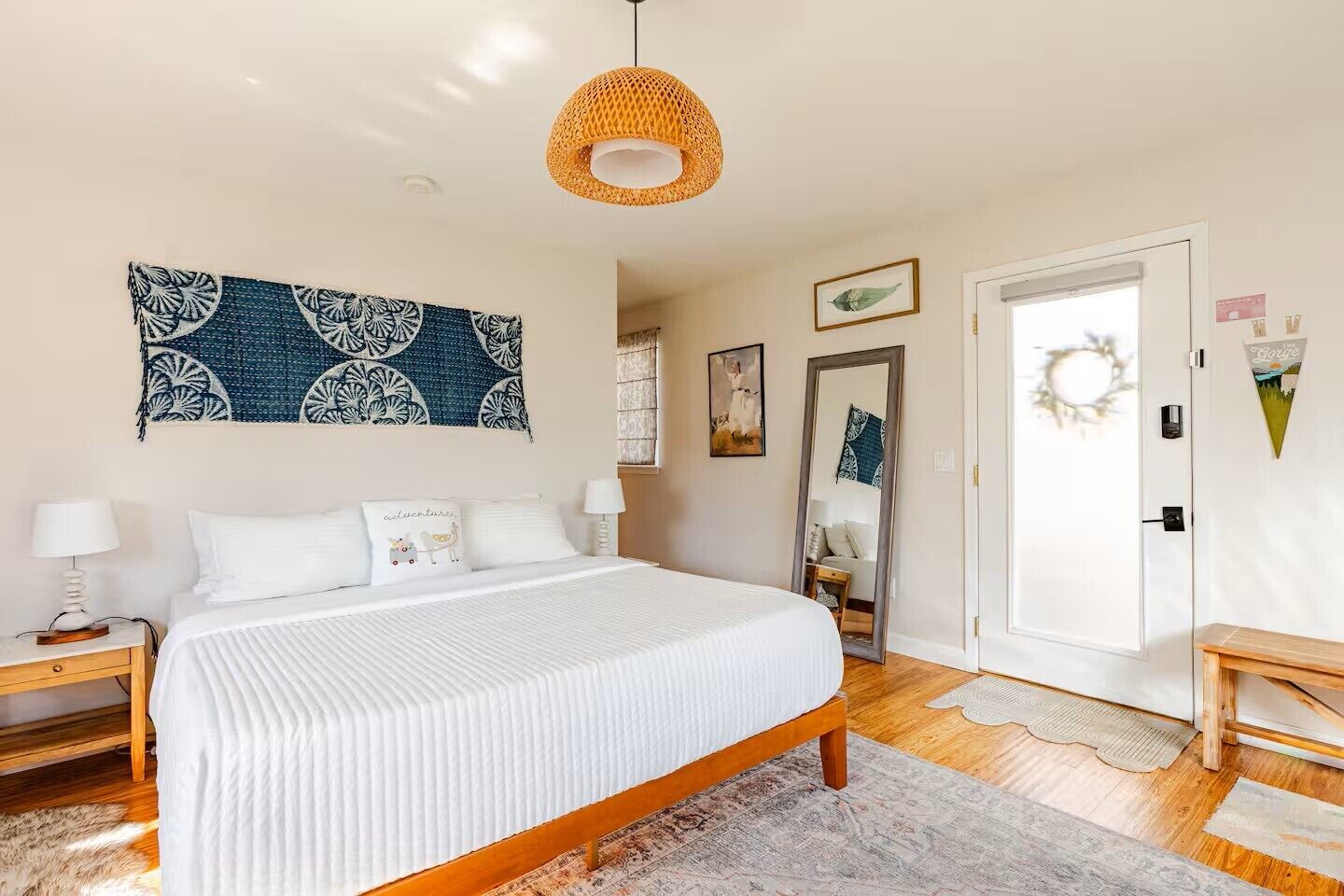 1 slaapkamer, een strijkplank/strijkijzer, reisbedje, gratis wifi