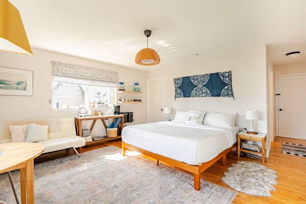 1 bedroom, iron/ironing board, travel cot, free WiFi