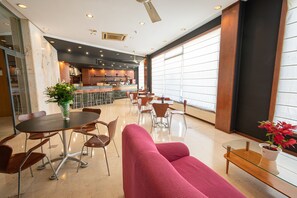 Coffee shop - Hotel Bracamonte (Penaranda de Bracamonte)