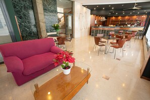 Coffee shop - Hotel Bracamonte (Penaranda de Bracamonte)