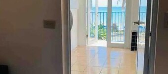 Beachfront Full House