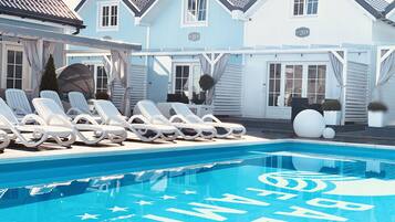 Family House, 2 Bedrooms, Pool View | 2 bedrooms, free WiFi, bed sheets