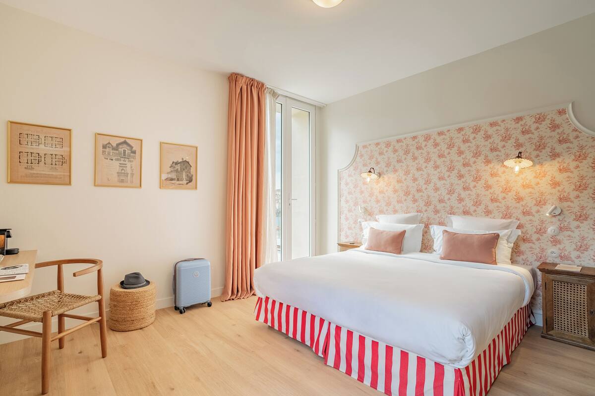 Superior kamer | Een kluis op de kamer, gratis wifi, beddengoed