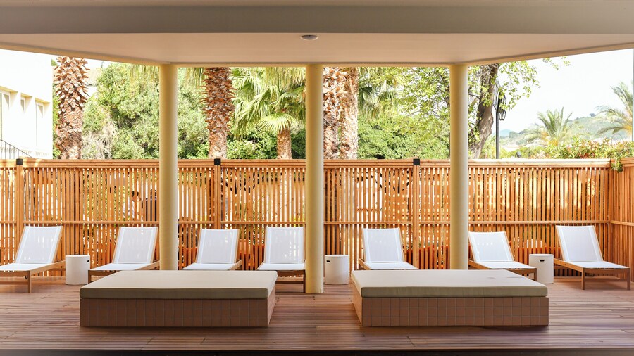 Villa Camille Hotel & Spa