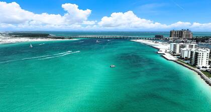 2BR Beach Home w/ 3 Patios & 2 Private Beaches | Deja Vu