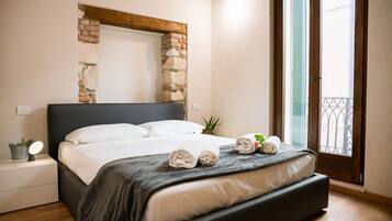 1 camera, ferro/asse da stiro, Wi-Fi, lenzuola