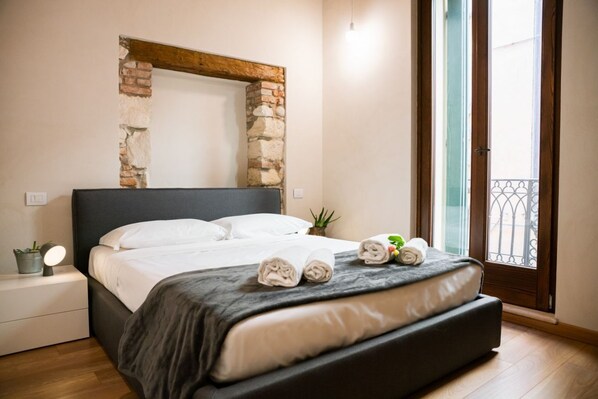 1 chambre, fer et planche Ă repasser, Wi-Fi, literie fournie
