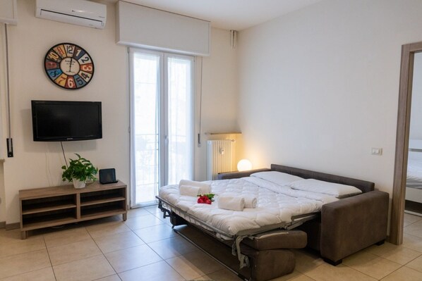 1 室のベッドルーム、アイロン / アイロン台、ベッドシーツ