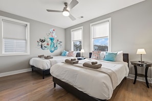 4 bedrooms, desk, iron/ironing board, free WiFi