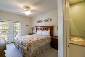 2 bedrooms, desk, iron/ironing board, travel crib