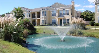 Legacy Villa 304 Just a short walk to the Beach