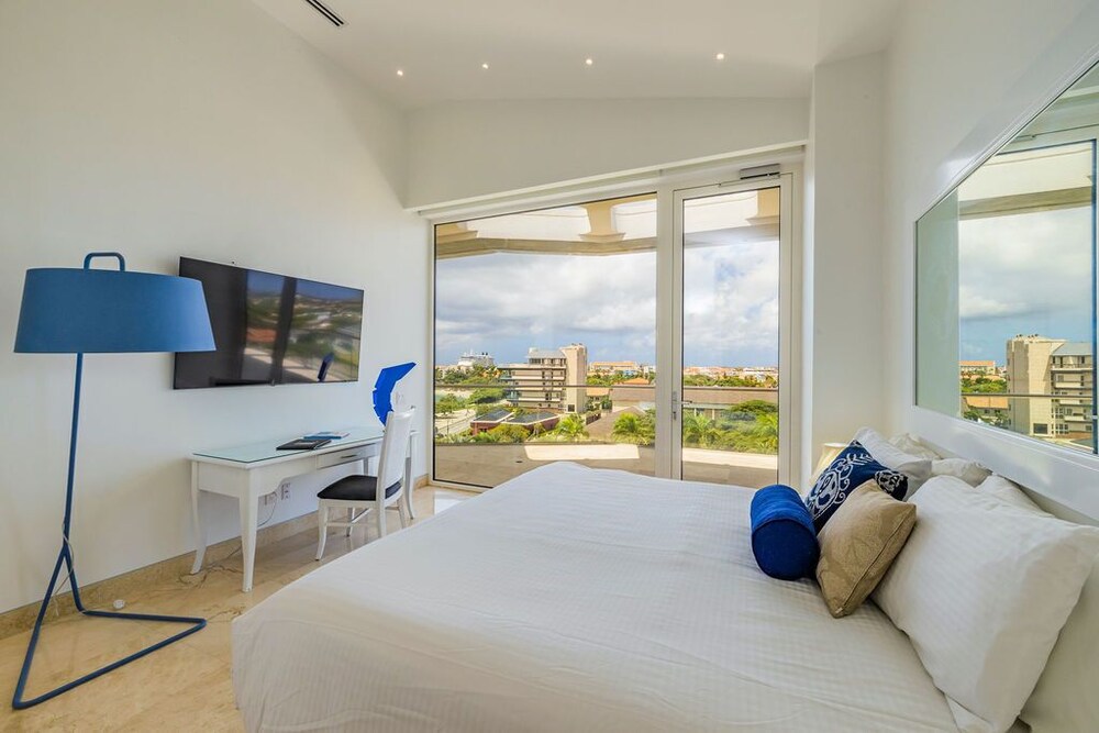 Photo inspiration: Oceanfront Luxury Penthouse With Stunning Views And Private Pool Photo Inspiration