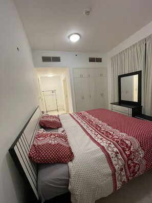 1 bedroom, WiFi, bed sheets