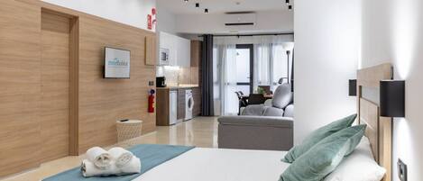 In-room safe, iron/ironing board, free WiFi, bed sheets