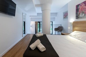 1 chambre, coffres-forts dans les chambres, fer et planche à repasser