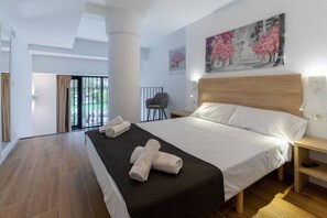 1 bedroom, in-room safe, iron/ironing board, travel crib - Alameda suites loft 3 (Valencia / València)