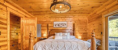 4 chambres, bureau, fer et planche à repasser, lit parapluie