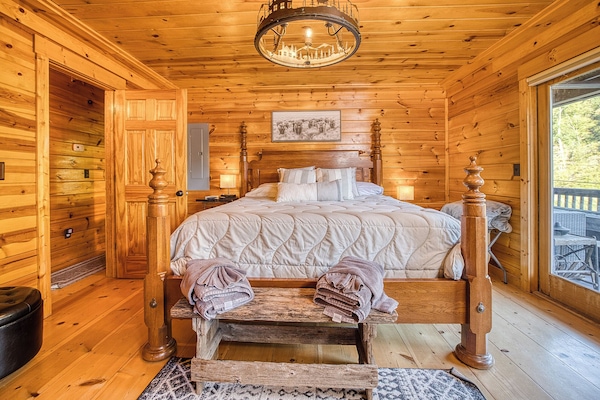 4 Schlafzimmer, Schreibtisch, Bügeleisen/Bügelbrett, Reisekinderbett