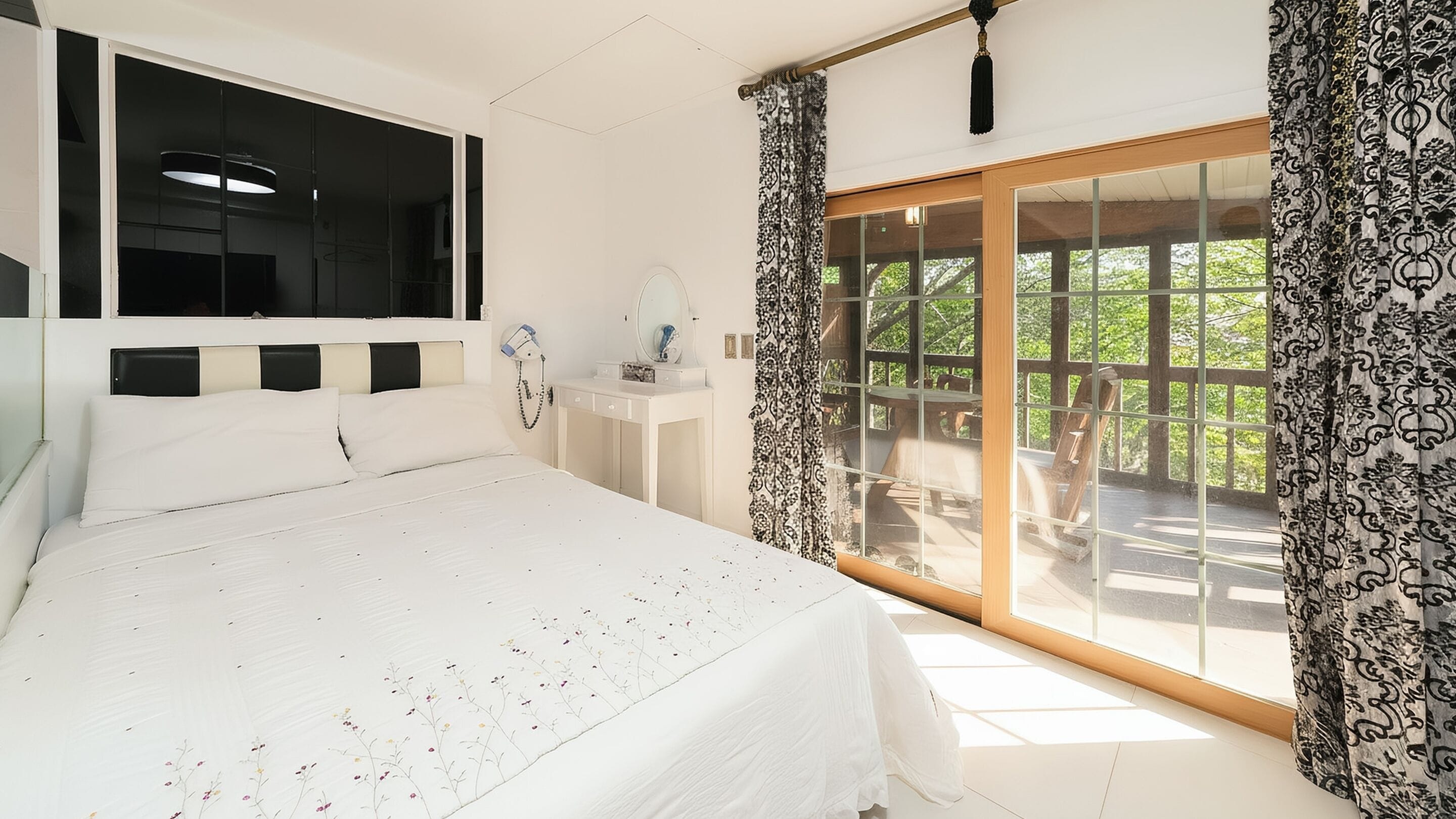 Basic Room, 1 Bedroom (pelidoteu(Jetspa )) | 1 bedroom, free WiFi