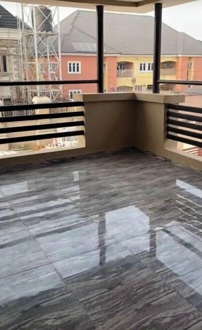 Modern 4-Bedroom Home in Private New Owerri Estate