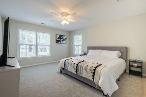 2 bedrooms, WiFi, bed sheets