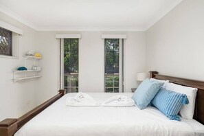 4 chambres, bureau, fer et planche à repasser, Wi-Fi gratuit