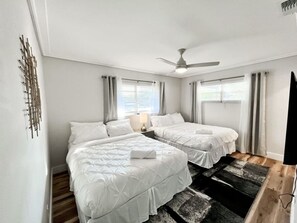 3 bedrooms, desk, iron/ironing board, travel cot