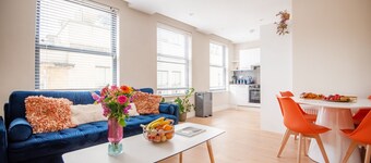 Dream Stays Bath - John Street 