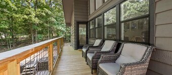 Woodland - Downtown - Outdoor oasis - Pool