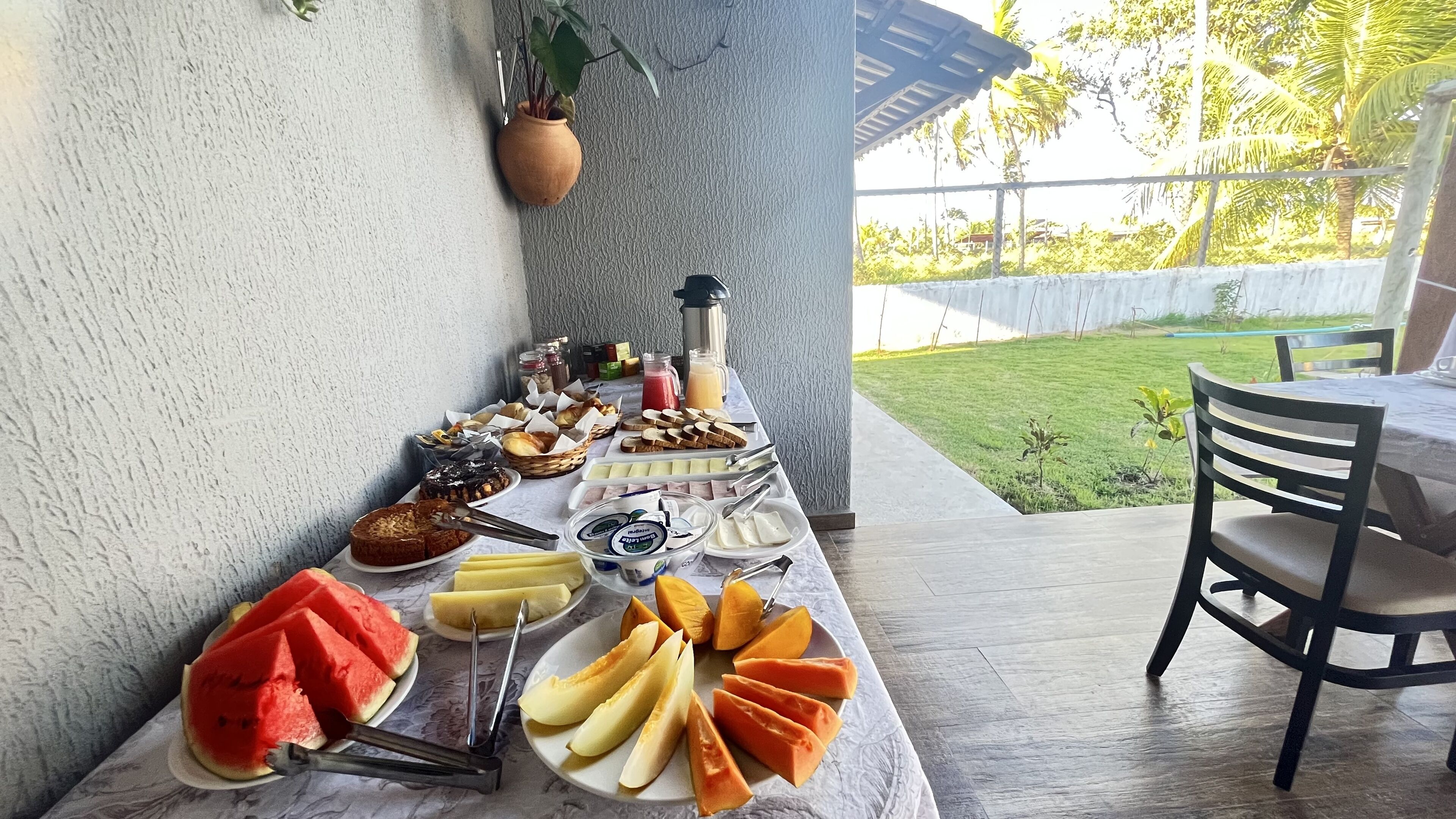 Café da manhã continental grátis todos os dias