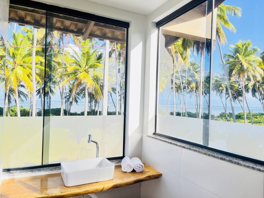 Suite com Vista Mar | Banheiro | Chuveiro, toalhas de banho