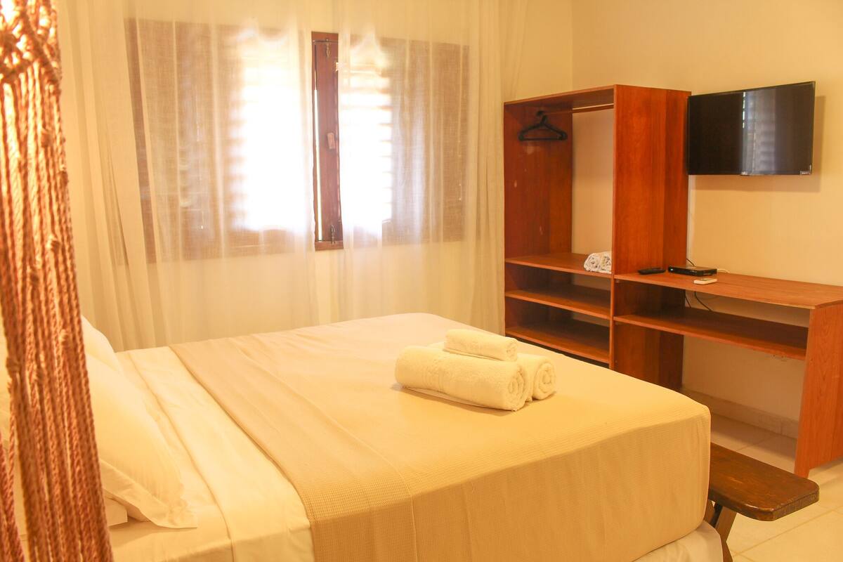 Suite com Vista Piscina | Nệm có lớp đệm bông, truy cập Internet không dây miễn phí 