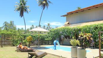 Alberca al aire libre