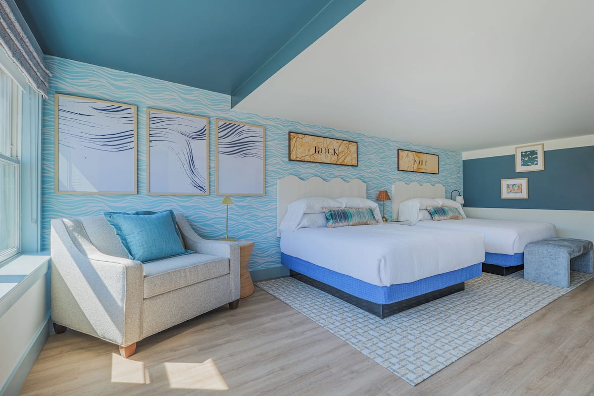 Double Queen Accessible | Hypo-allergenic bedding, pillowtop beds, individually decorated