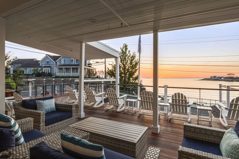 The Cove at Rockport Hotel