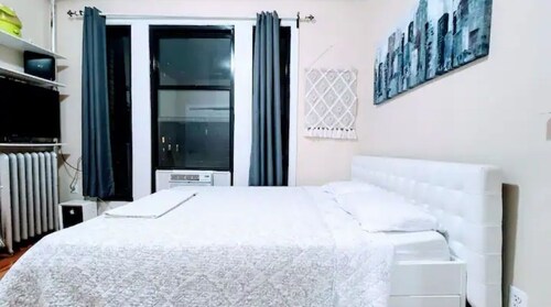 !! Large 3 Bedroom Apartment in NYC!!