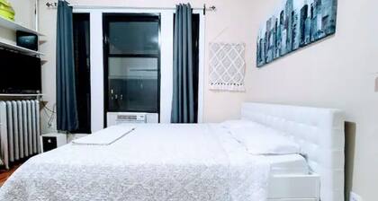 !! Large 3 Bedroom Apartment in NYC!!